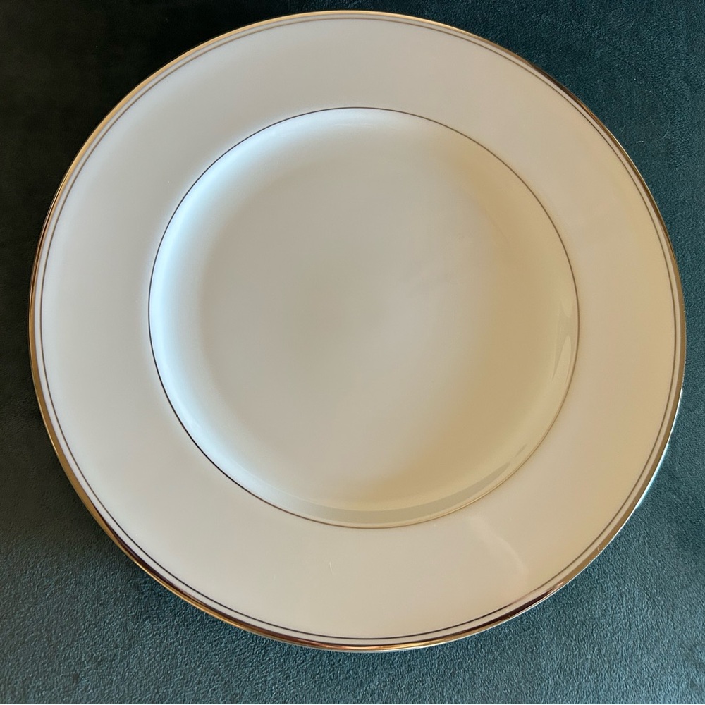 WATERFORD CHINA KILBARRY PLATINUM DINNER PLATE 10 3/4” NWT